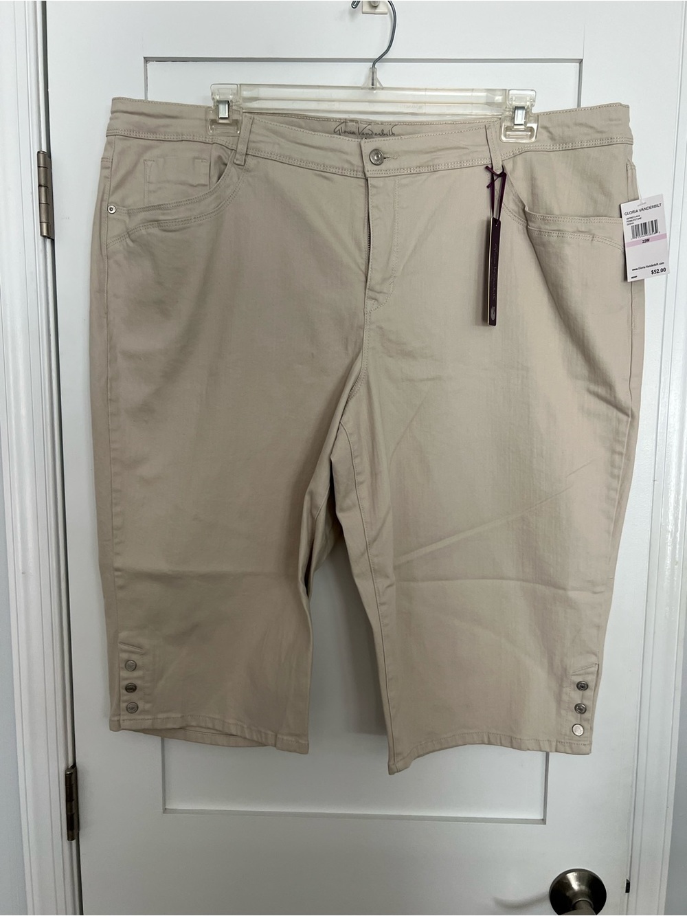 Gloria Vanderbilt Women's Amanda Tan Capris